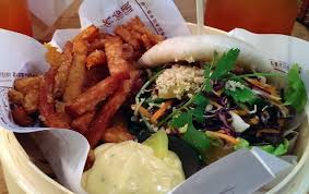 Stuttgart Coa Rawr Brgr Sommerrollen Lecker Schmecken