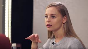Eszter iszak for well&fit hungary. Iszak Eszter Azt Mondja Musorban Meg Nem Volt Ennyire Oszinte Mint Most Lilunal 24 Hu