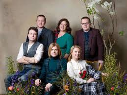 Was macht eigentlich barby kelly heute? Freude Bei Der Kelly Family Verschollene Schwester Barby Ist Wieder Da Welt