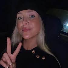 Janet Dalrymple's Instagram, Twitter & Facebook