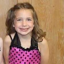 Fiona Hines's Instagram, Twitter & Facebook