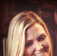 Shawn Riddell's Instagram, Twitter & Facebook