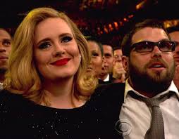 Adele flips off paps as she lands at heathrow airport with boyfriend simon konecki on wednesday (january 11) in london. Adele Files For Divorce From Simon Konecki The Hollywood Gossip