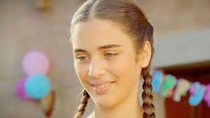 مواقع مسلسلات تركية مسلسل زهرة القصر يحكى عن زهرة الطفلة وعمرها الذى لا يتعدى 14 عاما الناجحة جدا في مدرستها واجبارها على الزواج م new media smart watch news