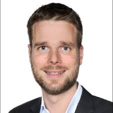 ERFOLGREICHE ABSOLVENTINNEN & ABSOLVENTEN 2023