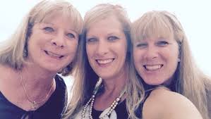 Mother's Day: Mom and daughter lookalikes