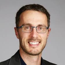 Darryl Squires's Instagram, Twitter & Facebook