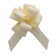 Noeuds de satins, rouleaux de tulle, ballons. NÅud Geant Pour Decoration Voiture Mariage