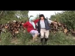 а за границей можно жить и нисколько не тужить Viktor Davidzon Za Granicej Mozhno Zhit Youtube