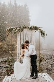 Nov 06, 2020 · we cover winter wedding outfit ideas, winter wedding cake ideas, winter wedding centerpiece ideas and more. 18 Whimsical Winter Wedding Arches And Backdrops Oh Best Day Ever