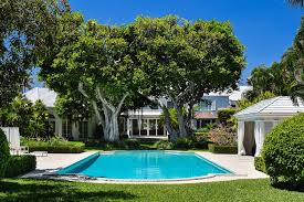 Welcome to the joel glazer zine, with news, pictures, articles, and more. Owned By Tampa Bay Buccaneer S Co Owner Circa 1936 Two Acres In Palm Beach 44 900 000 The Old House Life