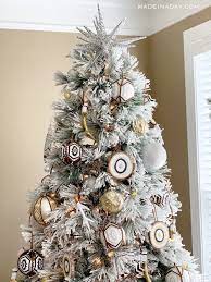 Ravishing christmas products from bohemian manufacture. Snowy Eclectic Bohemian Style Christmas Tree