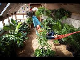 Criaram Um Passo A Passo Completo Para Voce Montar Sua Propria Estufa Diy Greenhouse Earthship Earthship Home
