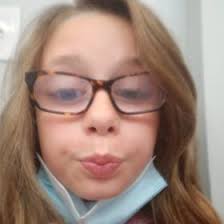 Vicki Borland's Instagram, Twitter & Facebook