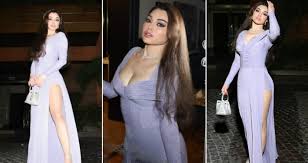 شرطة_الموضة: هيفاء وهبي بفستان من Elisabetta Franchi بفتحة جانبية طويلة في  أحدث ظهور | ألبوم | في الفن