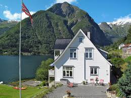 Read hotel reviews and choose the best hotel deal for your stay. Holiday Home Villa Esefjord Fjs003 Balestrand Norway Booking Com