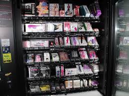 El sex shop que nunca cierra: estas máquinas te resuelven cualquier urgencia