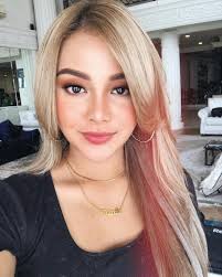 Find and follow posts tagged aurel hermansyah on tumblr. Satu Kekurangan Aurel Hermansyah Yang Bikin Ashanty Geleng Kepala Matamata Com