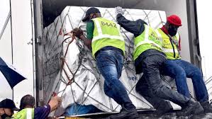 Latest south africa news stories including crime news, military, political headlines and other south african news. South Africa Xenophobia And Corruption Threaten Fair And Effective Distribution Of Covid Vaccine Vatican News