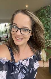 Maria Nixon's Instagram, Twitter & Facebook