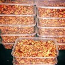 Tempe orek rasanya cenderung manis karena memakai kecap. Harga Orek Tempe Teri Kacang Terbaru Juli 2021 Biggo Indonesia