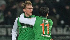 Ozil werder bremen is on facebook. The Daily Drool Epic Bromance Month Per Mertesacker Mesut Ozil Of Headbands And Heartbreak