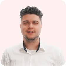 GESLAAGD!!! 🎊 Het heeft even geduurd, maar ook ik kan met trots melden dat  ik mijn opleiding Associate degree (AD) Management aan Hogeschool Rotterdam  heb afgerond! Vandaag heb ik mijn diploma in… |