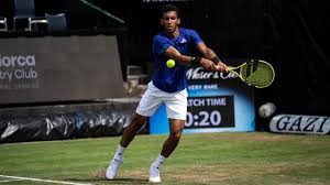 The guy who shares the same birthday as roger federer 1. Felix Auger Aliassime Cruises In Halle Opener Books Federer Showdown Tennis Canada
