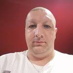 Alan Meszaros's Instagram, Twitter & Facebook