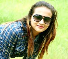 Isha gurung