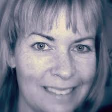 Lori Trull's Instagram, Twitter & Facebook