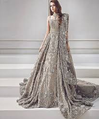 30 Stunning Pakistani Bridal Walima Dresses for Your Inspiration - Folder