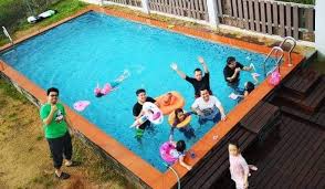 Siap ada swimming pool tu. Homestay Banglo D Super Melaka Photos Facebook