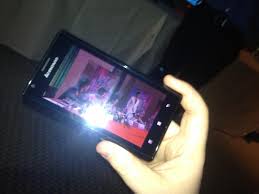 Intel powered Lenovo K800 smartphone ...