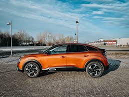 No son de las más equipadas y por lo tanto develaremos qué ofrece cada modelo en sus variantes 2008 active y c4 cactus feel. 2021 Citroen C4 Shine 131 Ps Im Test Der Anti Golf Ab 19 291 Fahrbericht Review The Car Crash
