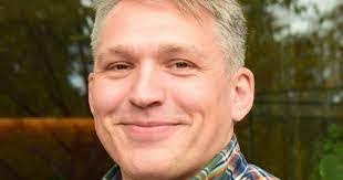 Chris Bleck's Instagram, Twitter & Facebook