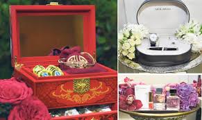 Tapi alter ikut kesesuaian stok bunga yang cik tom beli. Hantaran Eksklusif Mewah