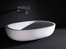Lavabo Da Appoggio In Cristalplant Iceland Collezione Lavabi By Boffi Design Piero Lissoni Bagno Design Arredamento Creativo