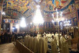 Atunci când este nevoie dumnezeu rânduieşte oameni podobiţi cu virtuţi alese. SfinÈii Trei Ierarhi CinstiÈi De SeminariÈtii Èi CredincioÈii Buzoieni Arhiepiscopia Buzaului Si Vrancei