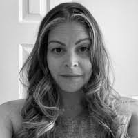 Marisa Bryan's Instagram, Twitter & Facebook