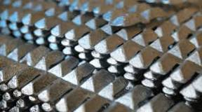 Zinc Alloys vs Stainless Steel | What are the Pros and Cons?