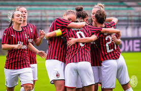 La diretta delle partite di oggi di serie a, serie b, champions league, europa league e dei resta aggiornato. Serie A Femminile Milan Juventus 2 2 Vitale Pareggia In Extremis