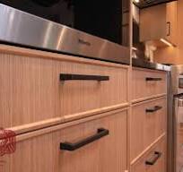 Modern Shaker Slim Frame White Oak Cabinets - Straw Woodwork ...