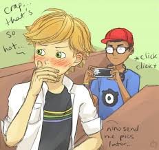 Flexing Muscles Pg06 Miraculous Ladybug Anime Miraculous Ladybug Funny Miraculous Ladybug Memes