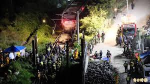 There are four classes of road tunnels in china by length. Bdjayul8p3cy0m