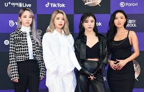 Mamamoo, like many artists before them, have been able to tap into their seniority and put out an ep that feels intimate and open, the equivalent of a photo album, solely for themselves to enjoy. Mamamoo é è¨11æåæ­¸ æ°å°è¼¯åªåæºåä¸­ Kpopn