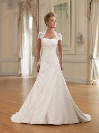 Top 10 Movie Dresses Perfect For Your Wedding Fun Unique Wedding Ideas Famous Wedding Dresses Beautiful Wedding Dresses Glam Wedding Dress