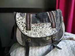 On en a plein chez desigual ! Details Sur Sac A Main Desigual Marron Dentelle Porte Bandouliere