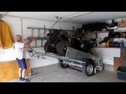 Quad Anhanger Und Auto Platzsparend In Garage Youtube Quad Garage Auto