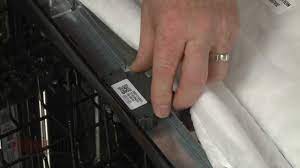With all the rave reviews, it's no wonder. Ge Dishwasher Won T Start Replace Door Latch Wd21x10490 Youtube